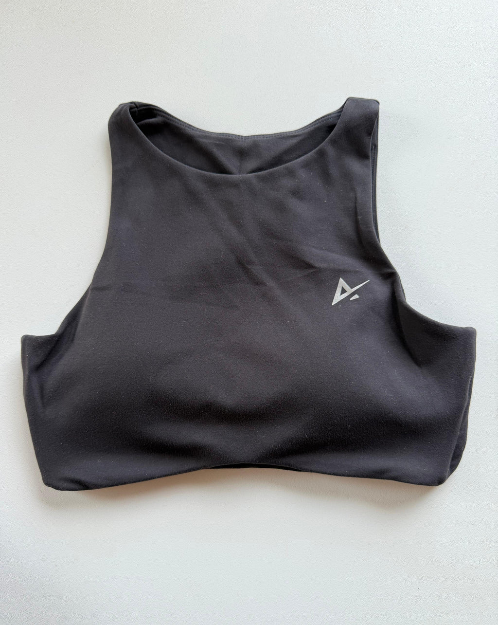 High neck sport bra