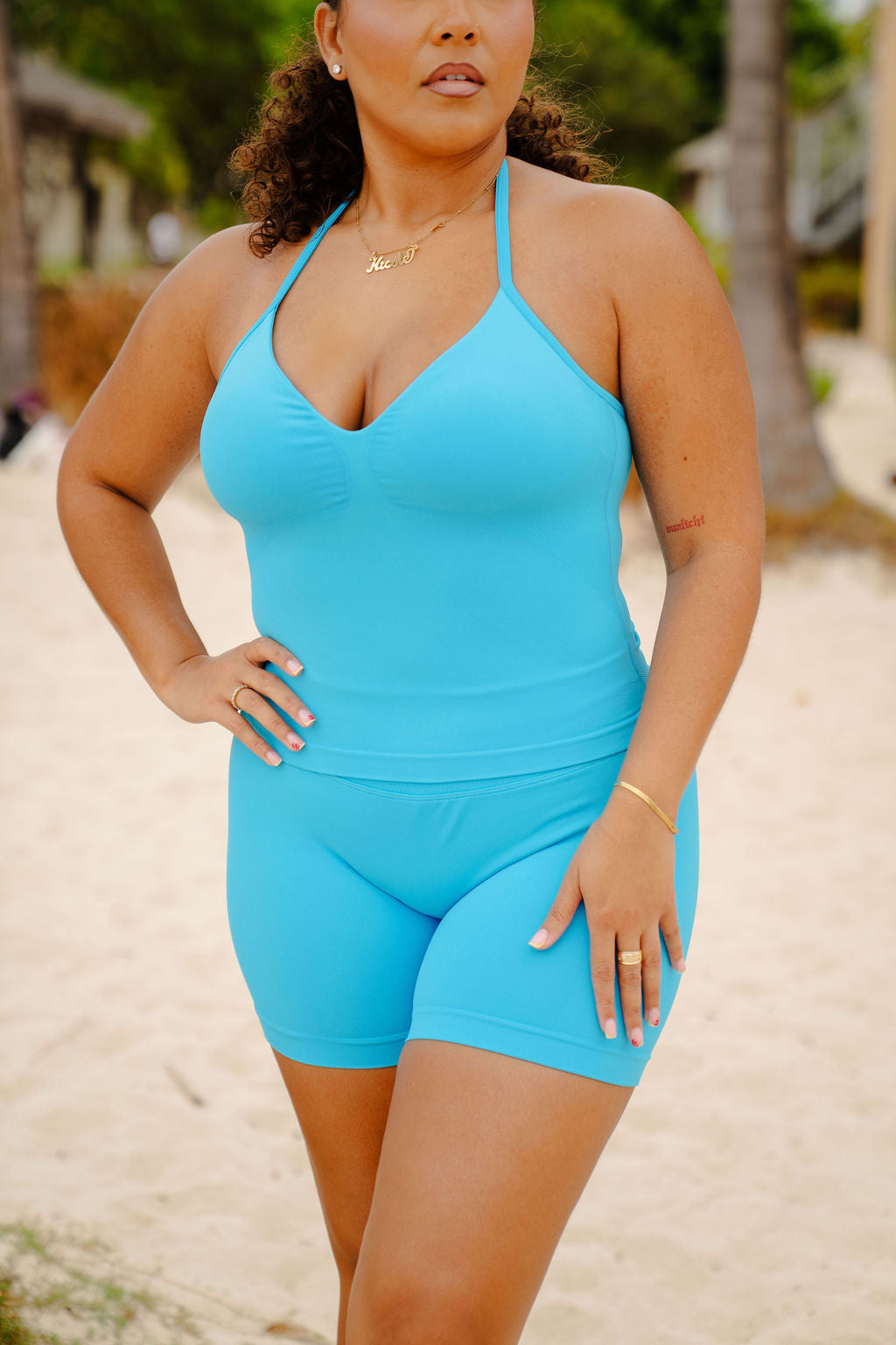 Summer mid-waist short