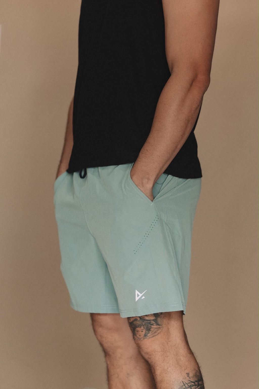 Elevate men short