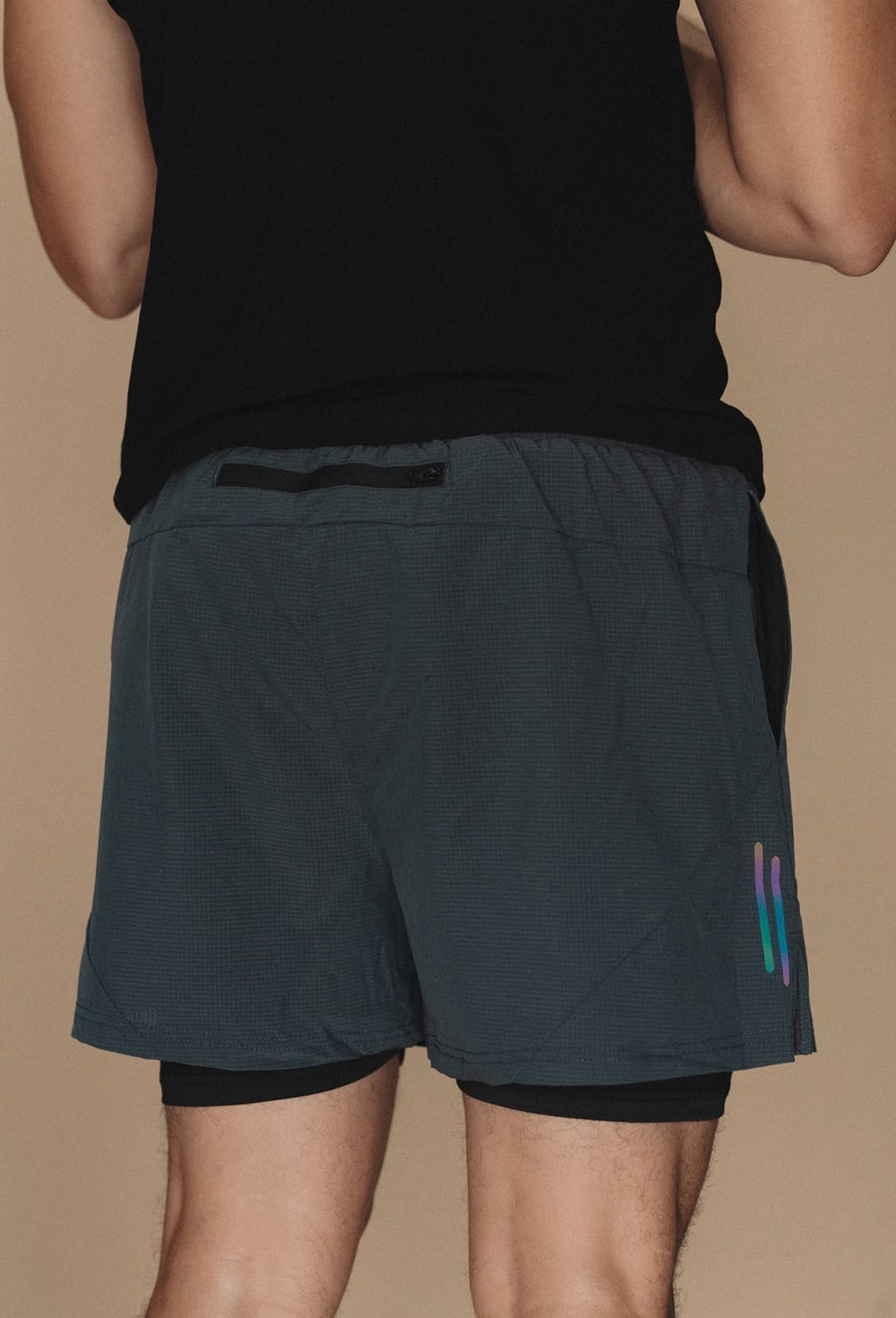 Pursuit men short