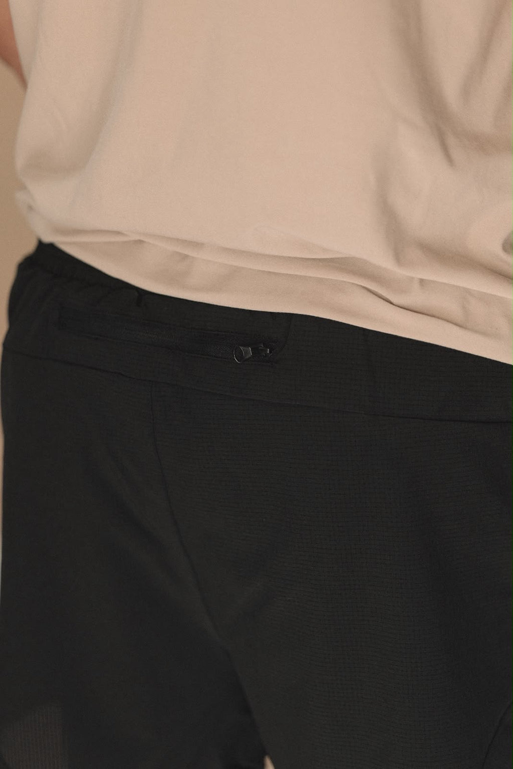 Pursuit men short