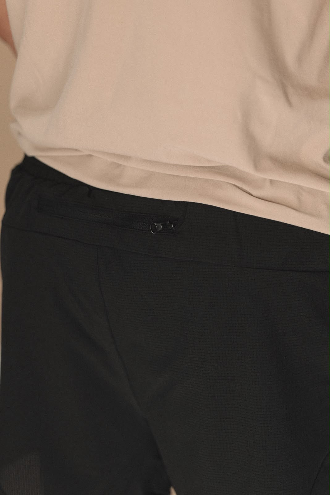 Pursuit men short