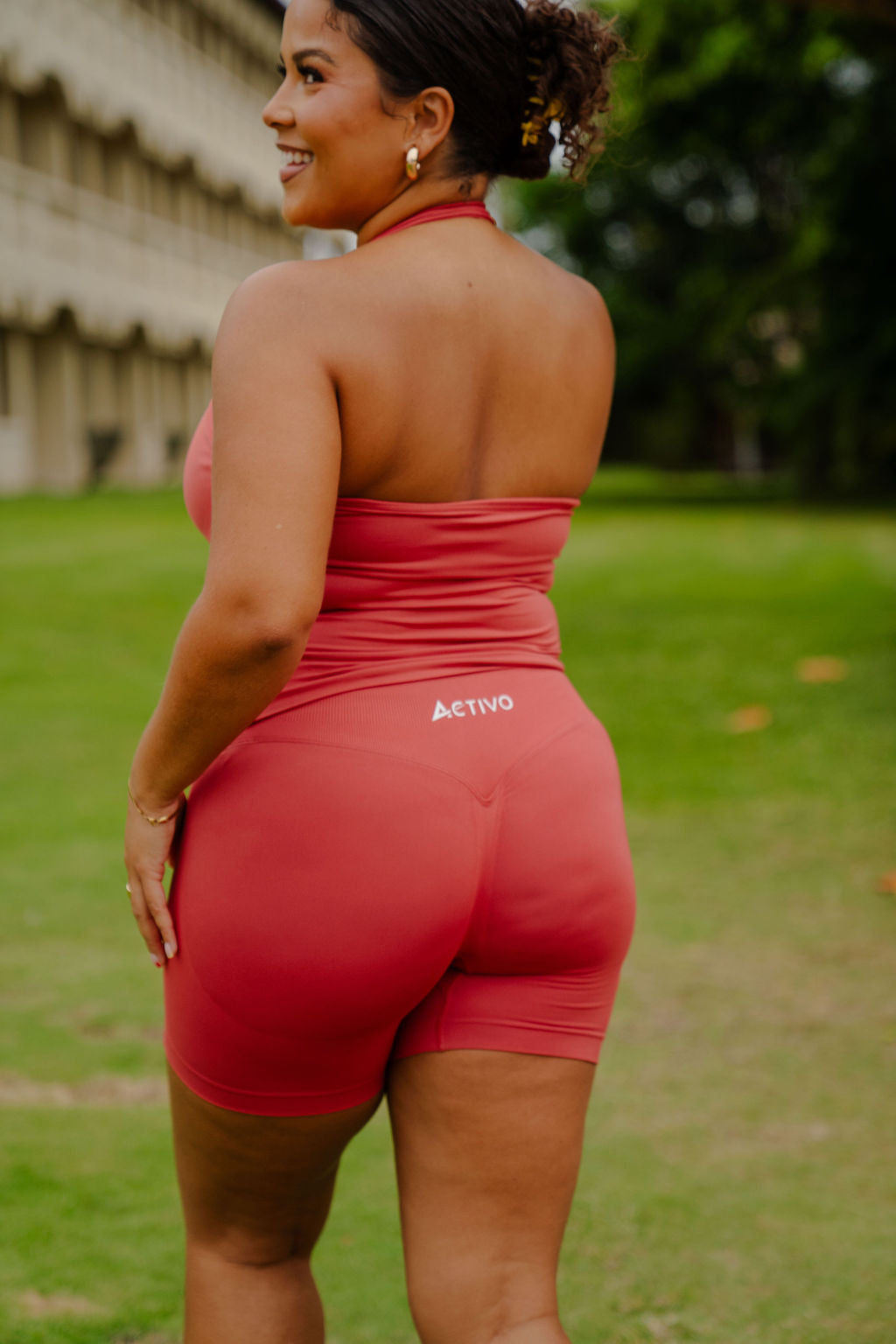 Sunset mid-waist short