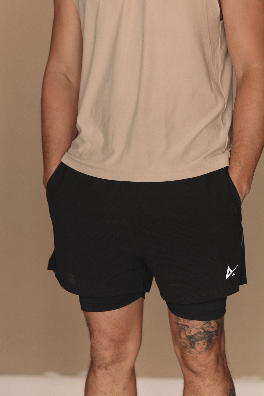 Pursuit men short