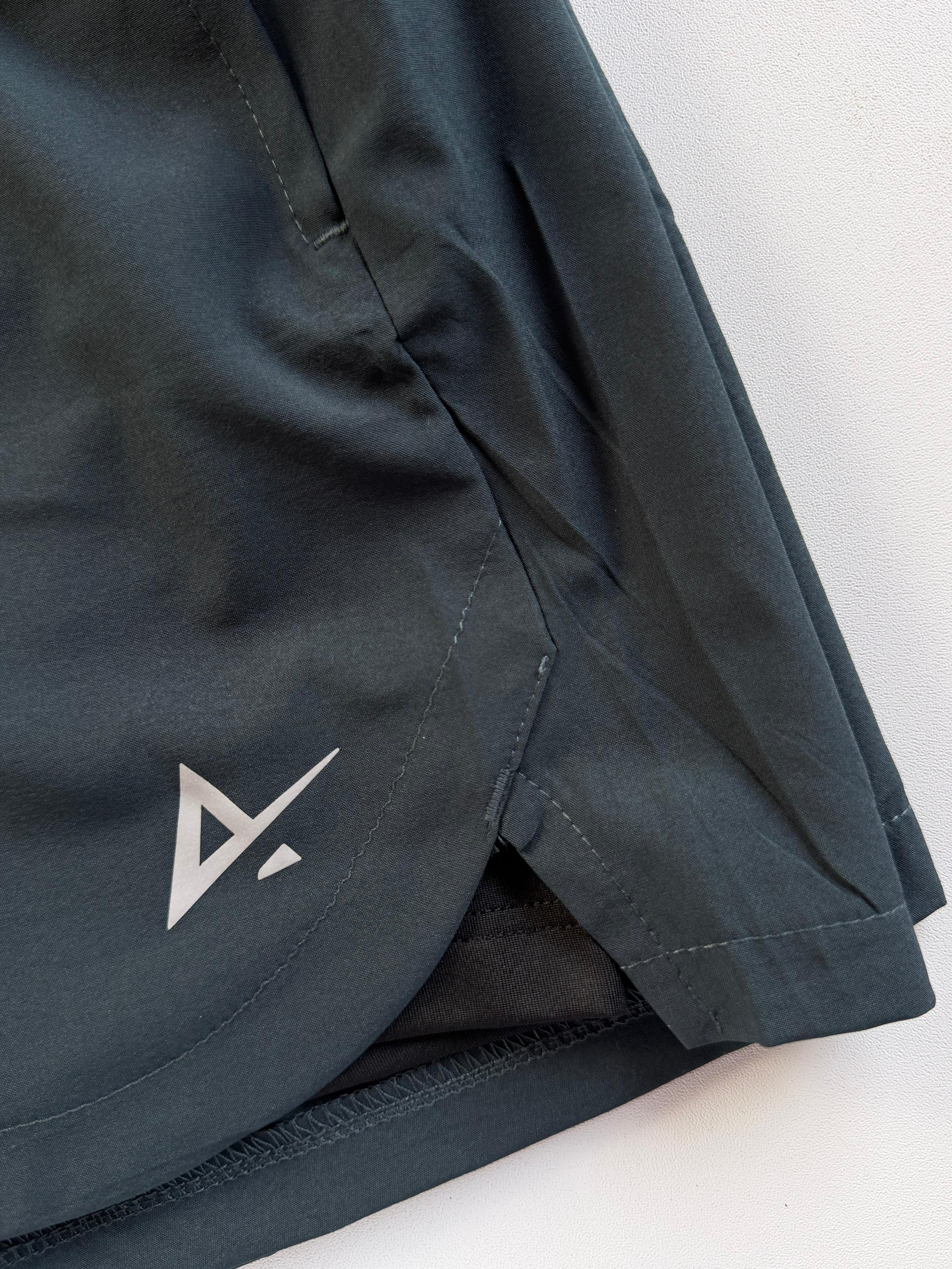 Men’s lined short