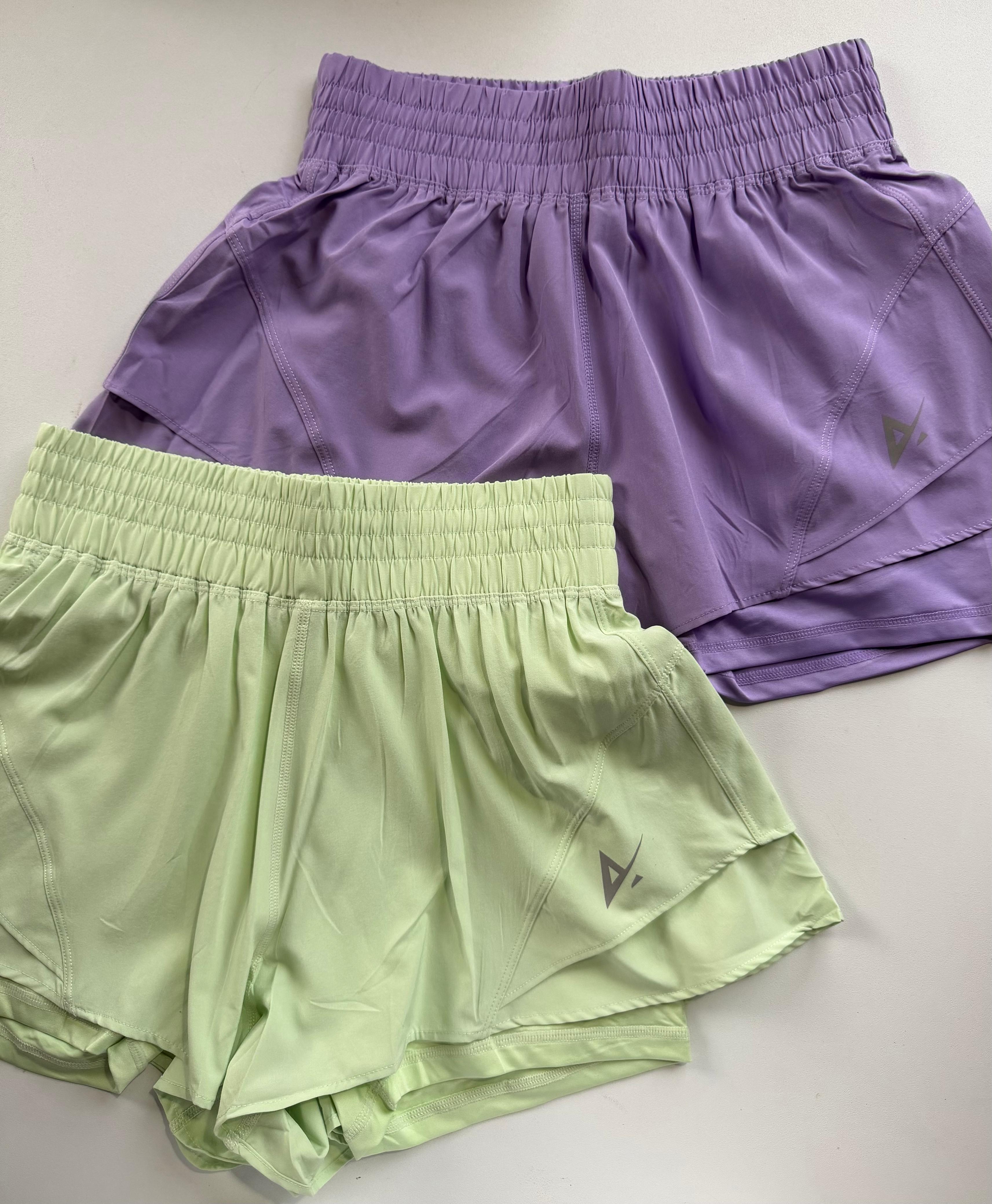 Activo flowy running short