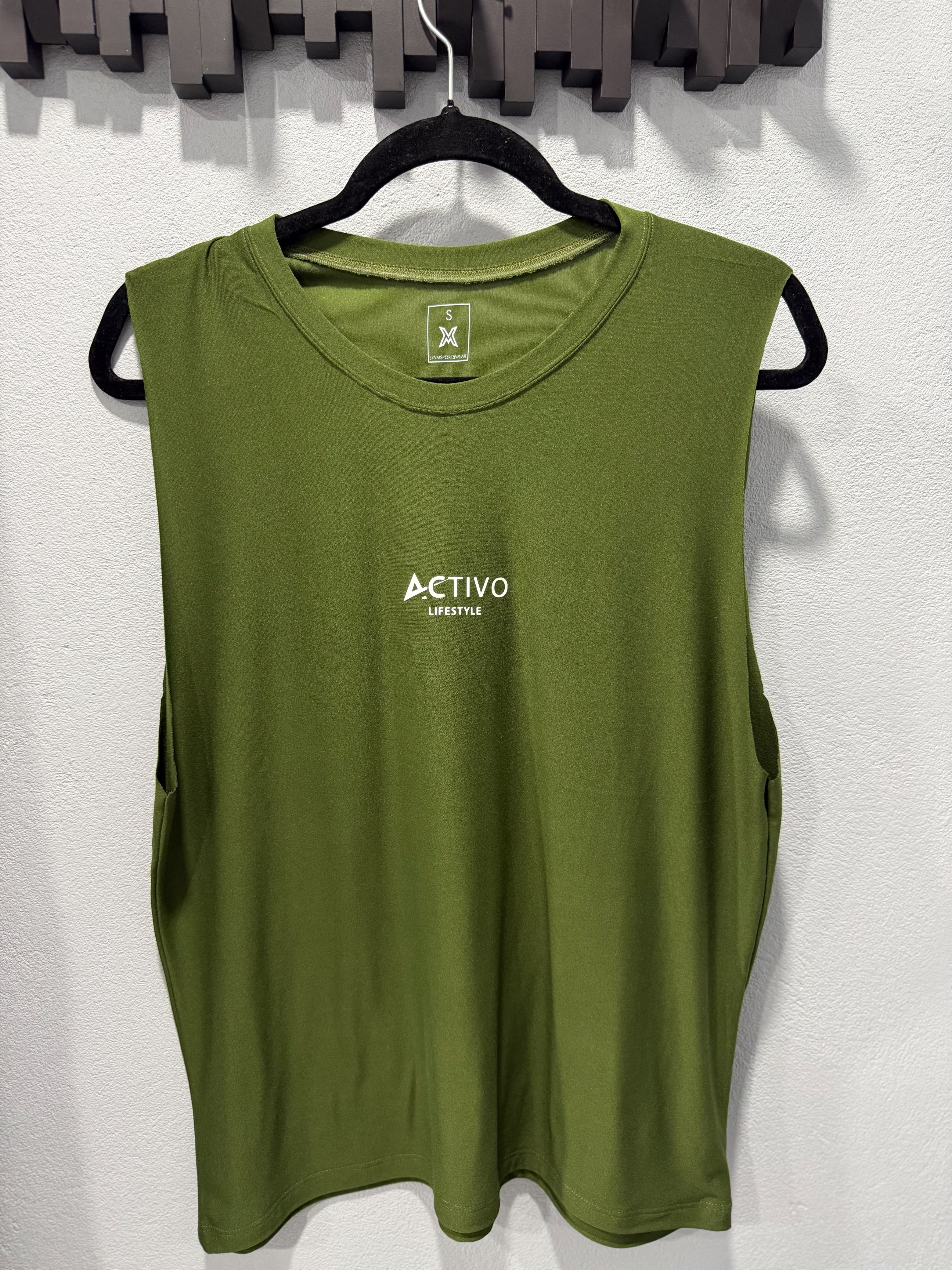 Men tank top