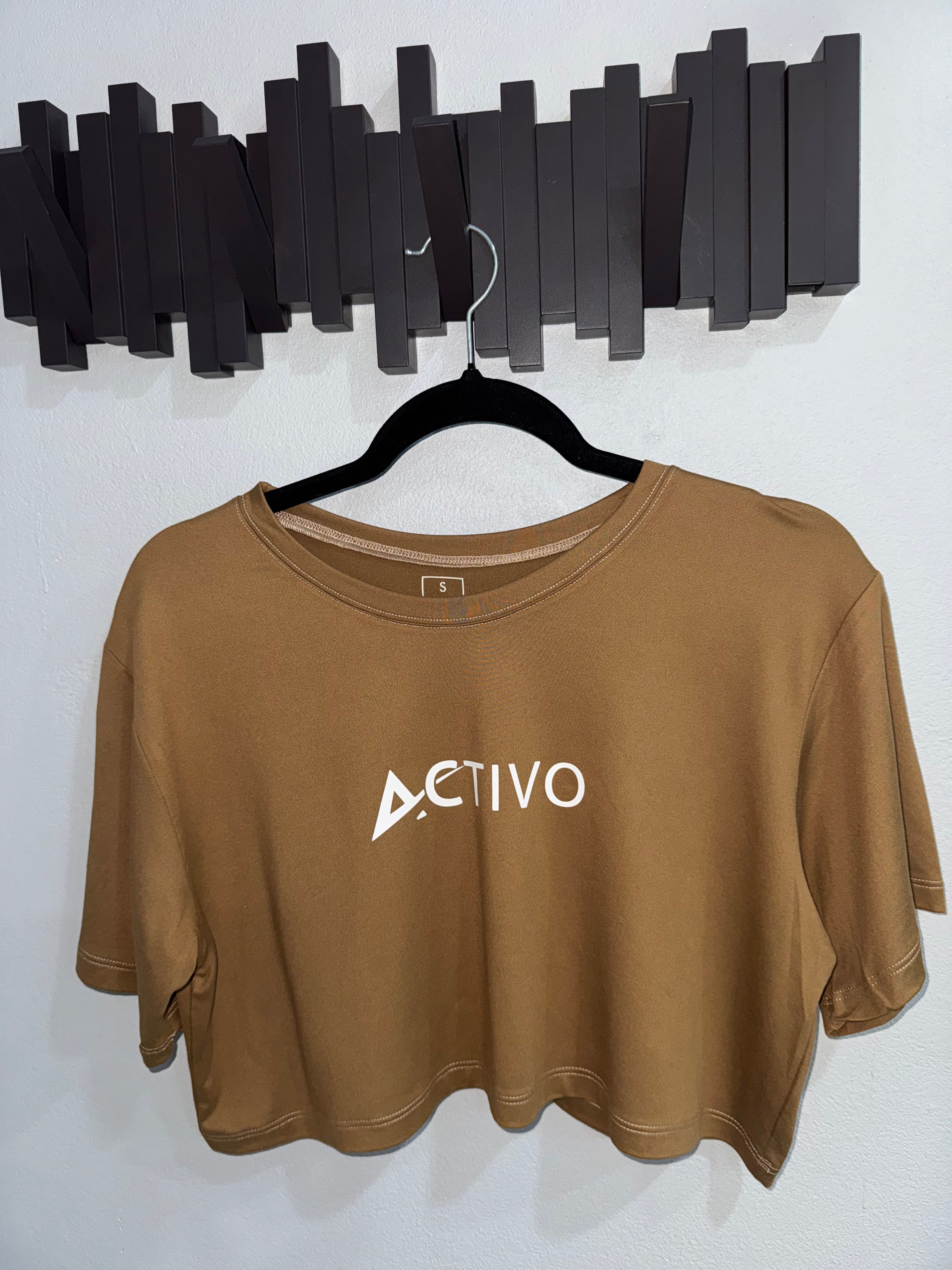 Activo cropped tee