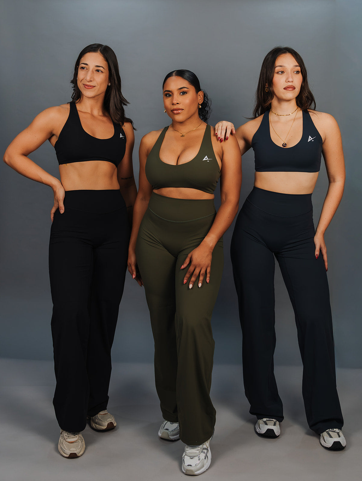 Pure motion wide-leg leggings