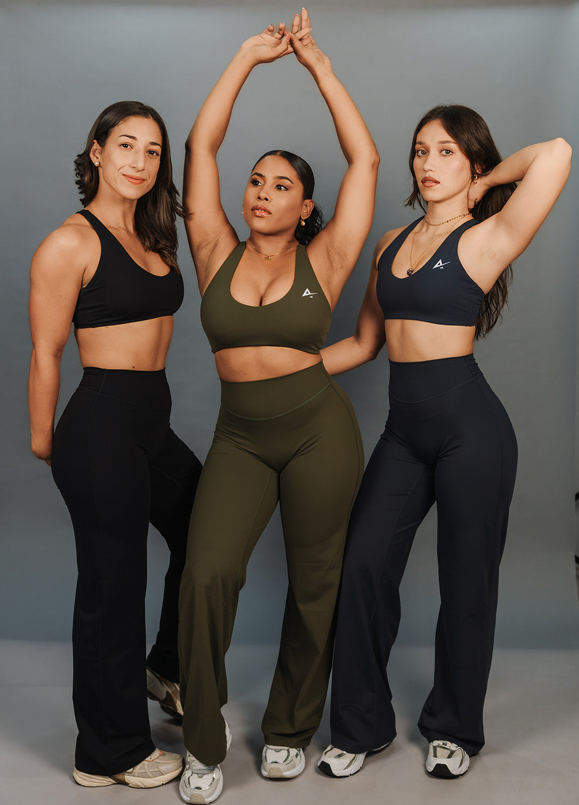 Pure motion wide-leg leggings