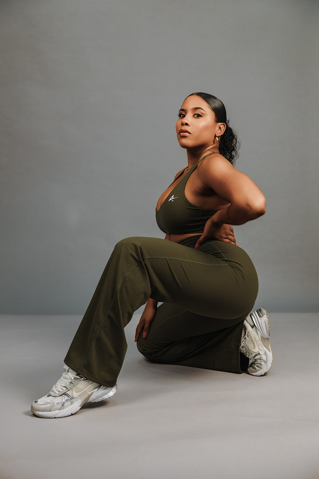 Pure motion wide-leg leggings