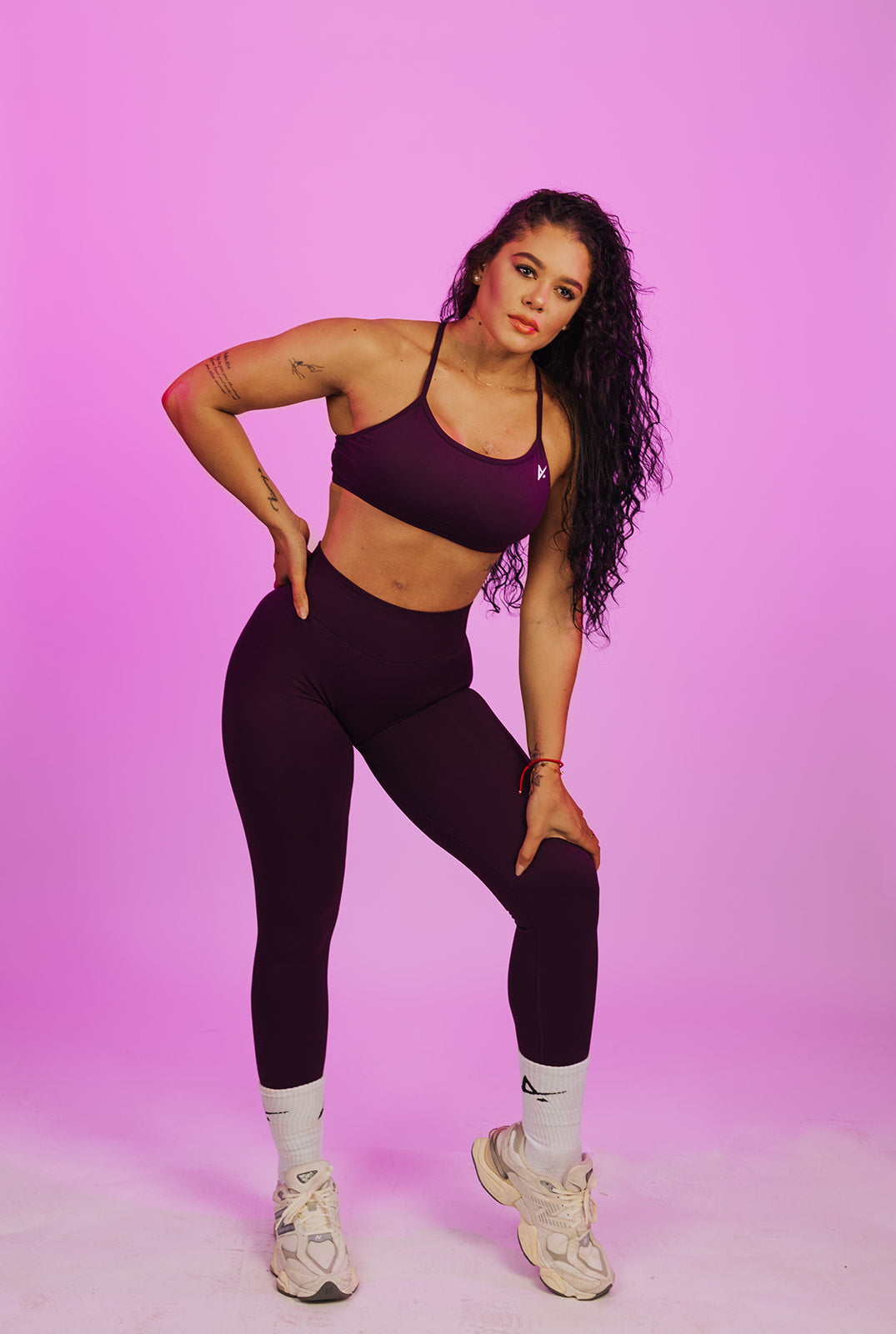 Essential criss cross sport bra