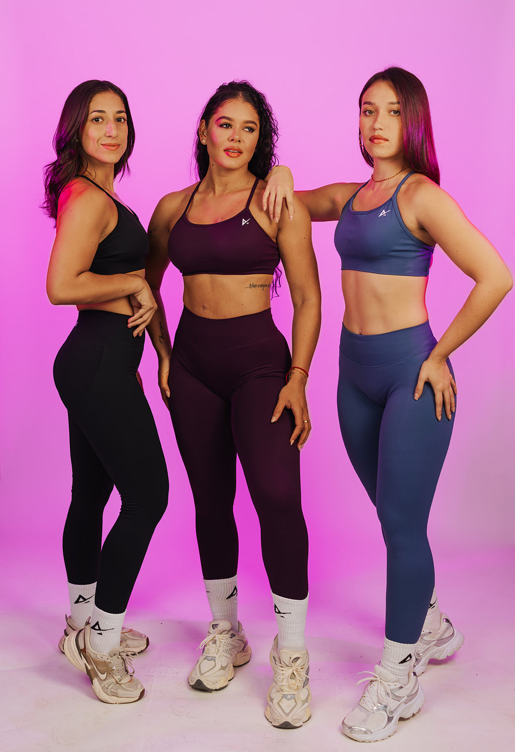 Essential criss cross sport bra