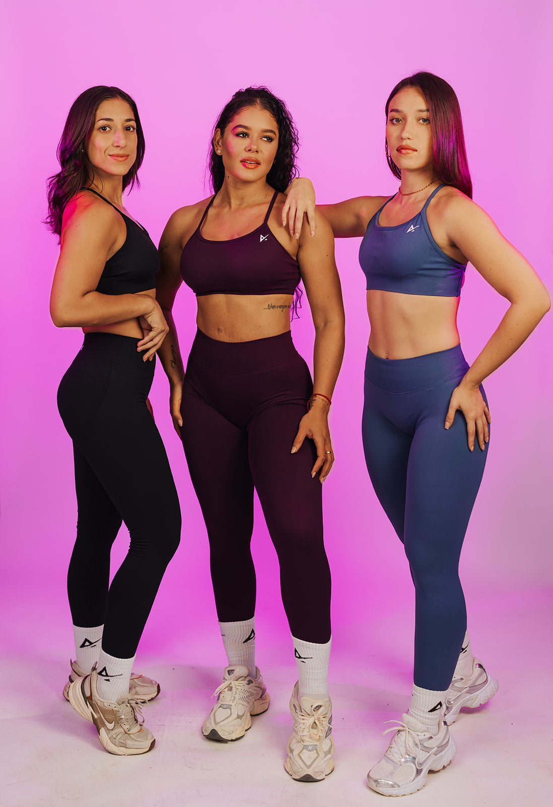 Essential criss cross sport bra