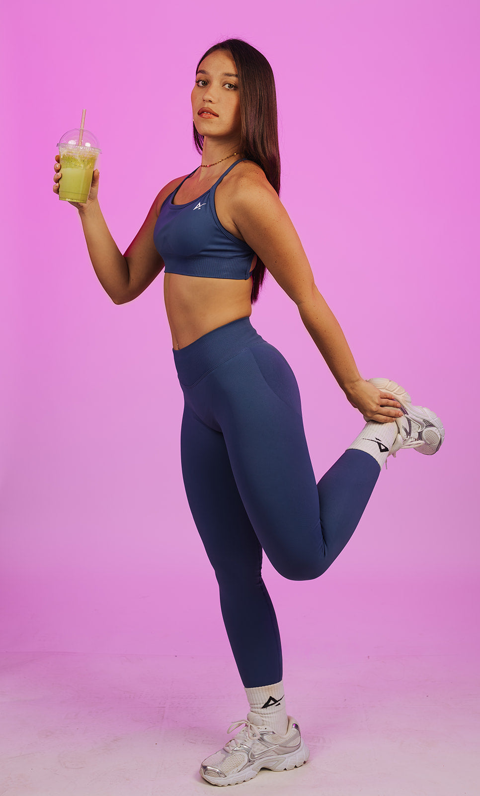 Essential criss cross sport bra