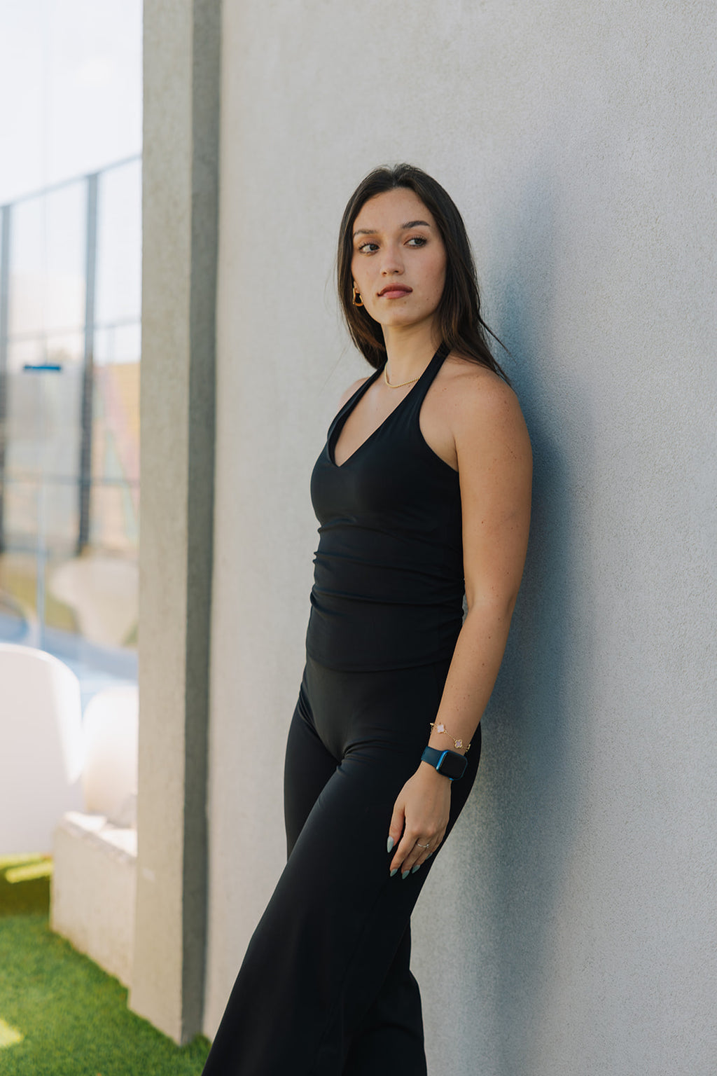 Flow halter top
