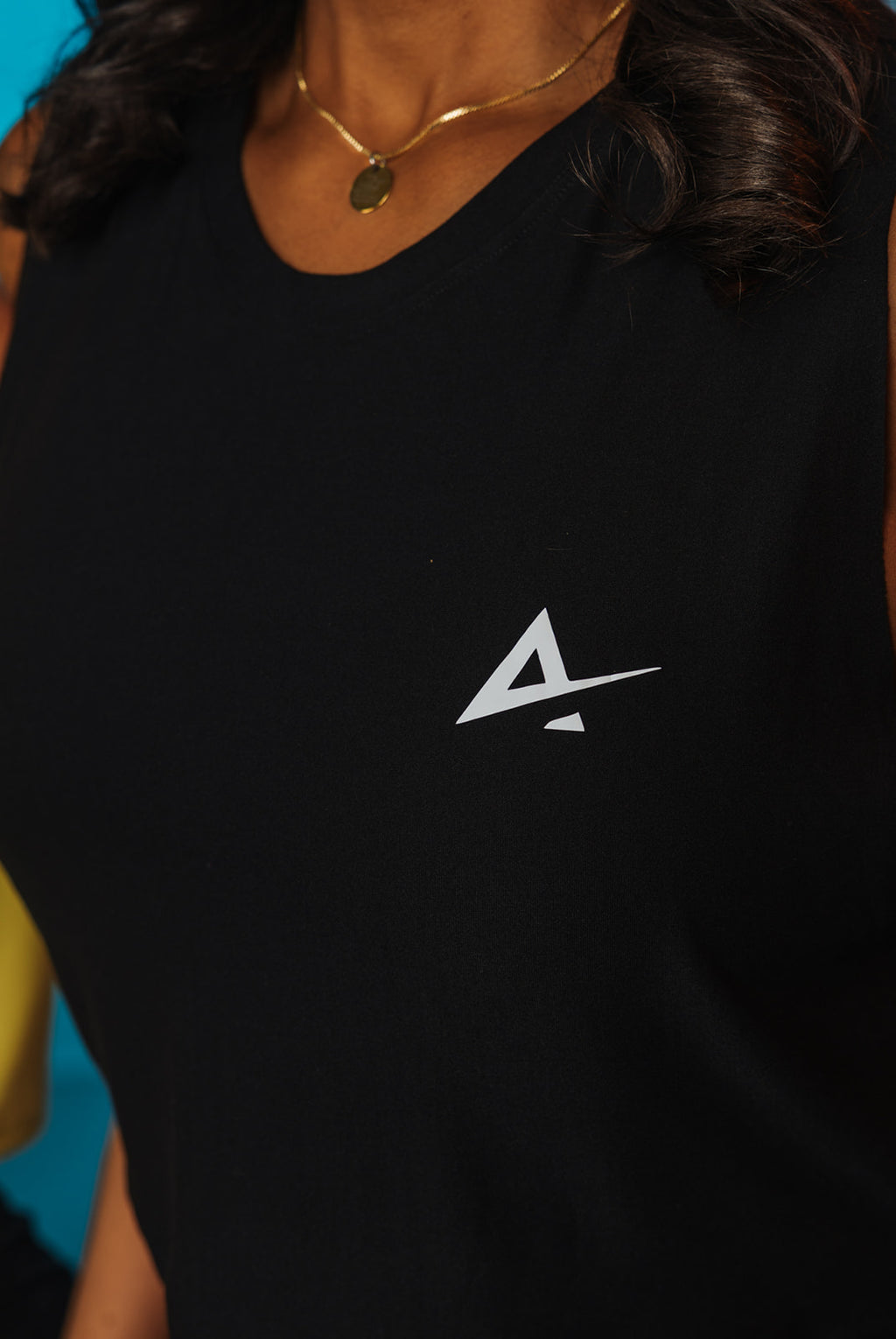 Lifestyle cropped tank top