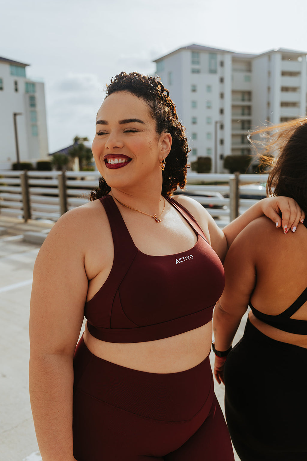 Curve sport bra